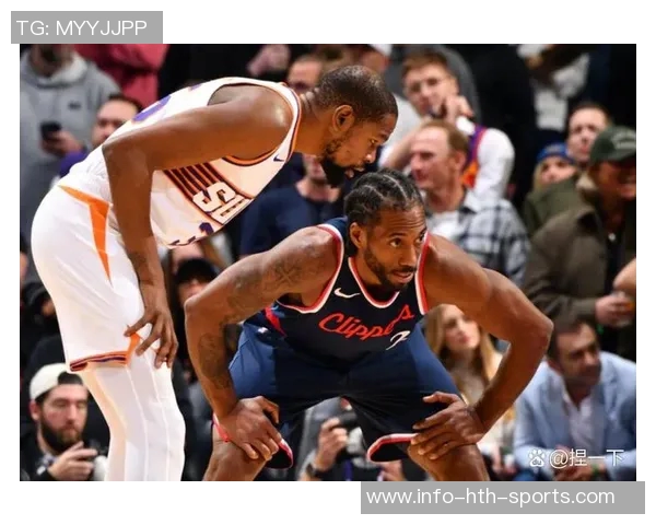 小卡为季后赛强度训练一个月挑战身体极限展现决心与毅力 小卡为季后赛强度训练一个月挑战身体极限展现决心与毅力